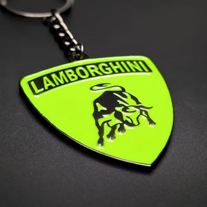 Lamborghini Verde Keychain: Double-Sided Metal Emblem