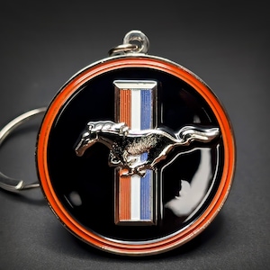 Ford Mustang Keychain: Double-Sided Emblem, Classic American Muscle Car