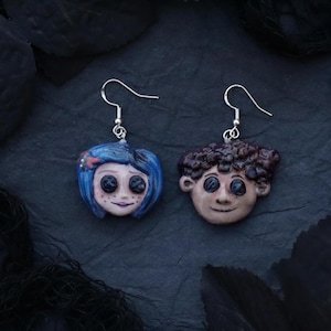 Coraline and Wybie earrings | Button earrings | Other Mother | Coraline doll | Button eyes | creepy earrings