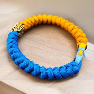 Ukrainian Paracord Bracelet, Blue and Yellow Adjustable Wristband with Ukrainian Trident, Weaved Paracord Jewelry, Handmade Wrist Accessory