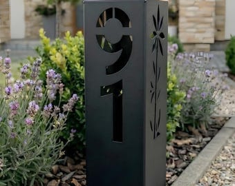 Columna metálica personalizada para letrero de dirección: Pilar de jardín iluminado para letrero de dirección