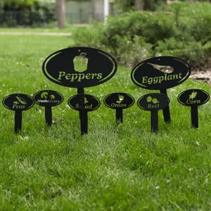 Metal Plant Stakes Modern Garden Tags for Plants Vegetables Markers Outdoor Gift for Gardeners Metal Decor for Yard Plant Lover Gift