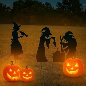 Halloween Yard Art Metal Witch Silhouette Outdoor Lawn Decoration Spooky Garden Stake Gift for Halloween Party and Haunted House Decor