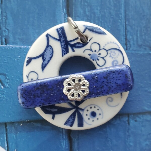 Blue and White Flowers Ceramic Clasp - Circle Ceramic Toggle Clasp