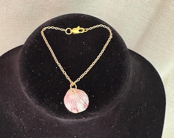 Child’s Shell Bracelet