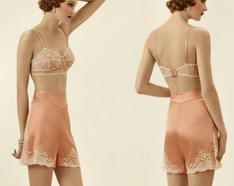 Vintage 1930s-ART DECO LINGERIE-Hollywood Sewing Pattern-Two Styles-Lace Inset Brassiere-Bias Cut Tap Pants-Panties-Size 40-Rare-Collectible