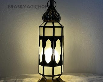 Lámpara de mesa marroquí vintage – Farol hecho a mano de latón y cristal
