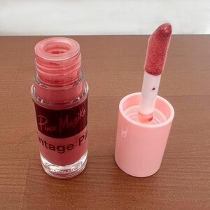 Natural Lip Gloss with Lip Plumper – Vintage Pink – Moisturizing, High-Shine, Long-Lasting, Hydrating Gloss in Multiple Colors | Vegan