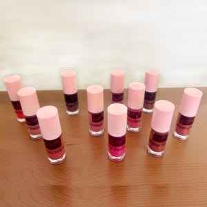 Natural Lip Gloss w/ Lip Plumper – Complete Collection – Moisturizing, High-Shine, Long-Lasting, Hydrating Gloss in Multiple Colors | Vegan