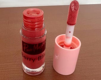 Natural Lip Gloss with Lip Plumper – Berry Bliss – Moisturizing, High-Shine, Long-Lasting, Hydrating Gloss in Multiple Colors | Vegan