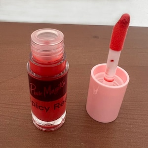 Natural Lip Gloss with Lip Plumper – Spicy Red – Moisturizing, High-Shine, Long-Lasting, Hydrating Gloss in Multiple Colors | Vegan