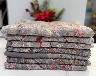 Met de hand geborduurde gebreide sjaal van gekookte wol/pashmina – handgemaakt in Nepal, uniek exclusief ontwerp, warm, voor dames, grijs serie 1