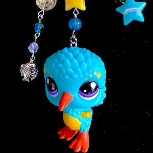 Llavero con cuentas de Littlest Pet Shop de la séptima generación de LPS ~ Pájaro kiwi azul; lindo llavero, idea de regalo, hecho a medida y con cuentas, bolso, mochila, dije para cartera