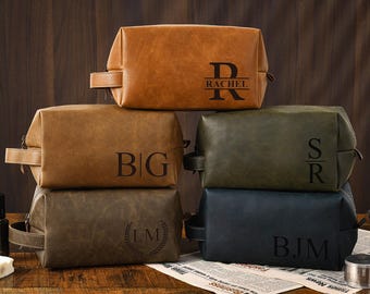 Engraved Leather Travel Kit, Personalized Leather Toiletry Bag, Groomsmen Gifts, Anniversary Gift, Men's Leather Dopp Bag, Gift for Dad Him