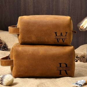 Trousse de toilette en cuir gravée, trousse de voyage en cuir personnalisée, cadeaux garçons d'honneur, cadeau d'anniversaire, trousse Dopp en cuir pour homme, cadeau pour papa lui