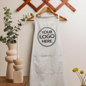 Personalized Logo Apron With Pockets, Custom Text Logo Apron, Custom Print Apron, Custom Kitchen Apron Women and Men, Chef Gift,Artist Apron