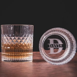 Aangepaste whiskyglazen en onderzetter in houten geschenkdoos, cadeaus bruidsjonkers, getuige, cadeau huwelijksfeest, vrijgezellenfeest cadeaus voor mannen