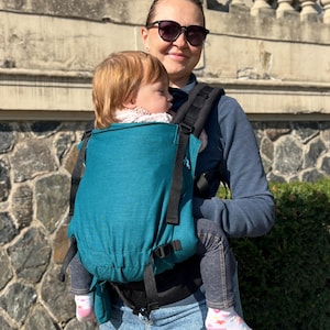 Rona Grow transportadora, ajustável cor petróleo premium linho 100% transportadora para recém-nascidos e crianças pequenas, presente para novas mães, presente para chás de bebê