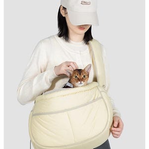 Soft Pet Sling Carrier – Comfortable Crossbody Bag for Small Pets, Adjustable Shoulder Strap, Secure Cozy Design