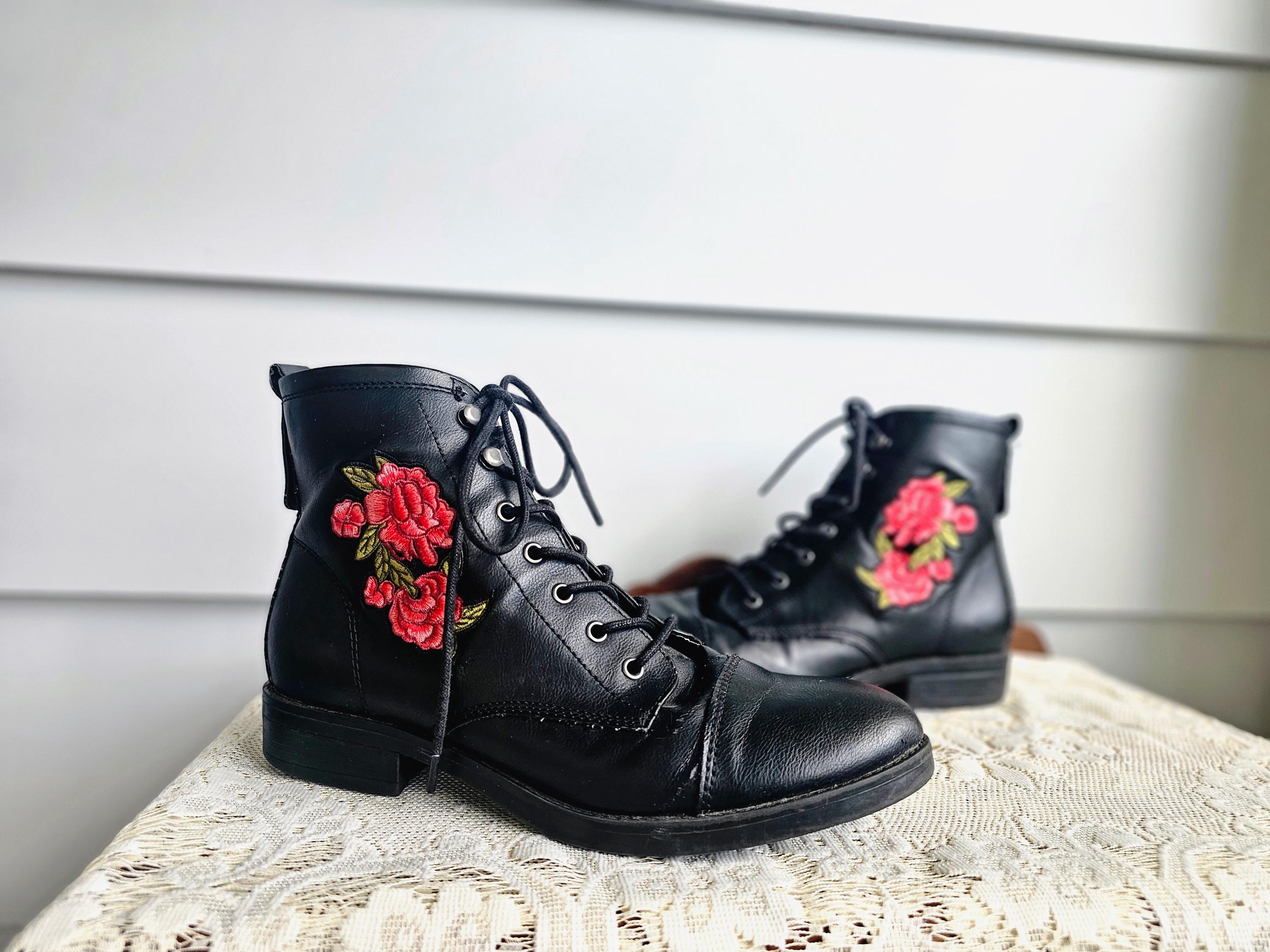 Y2k Combat Boots - Etsy