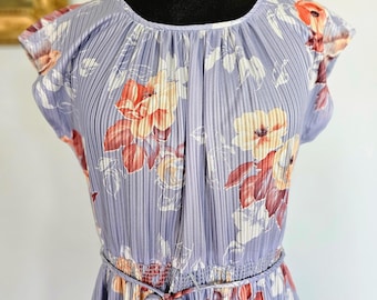 1970&#39;s Vintage Melissa Petites Pleated Floral Flowy Spring Dress - 8