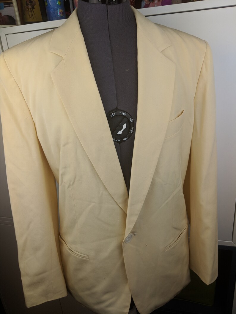 90/'s DKNY yellow wool blazer sz 4
