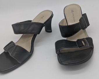 1990's Anne Klein Black Leather Sandals sz 7