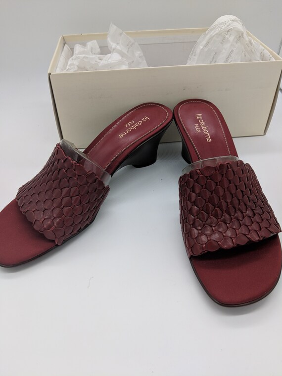 liz claiborne flex sandals
