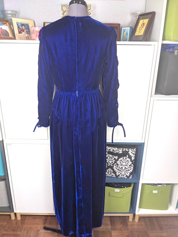 1960’s Blue Velvet Dress sz S - image 4