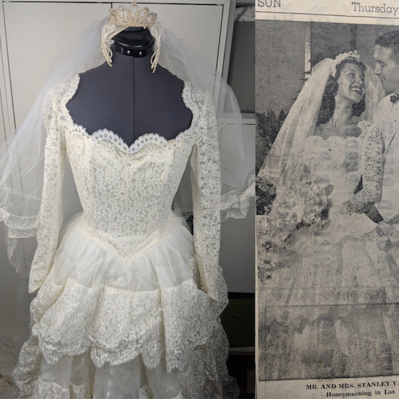 1950s wedding dress
