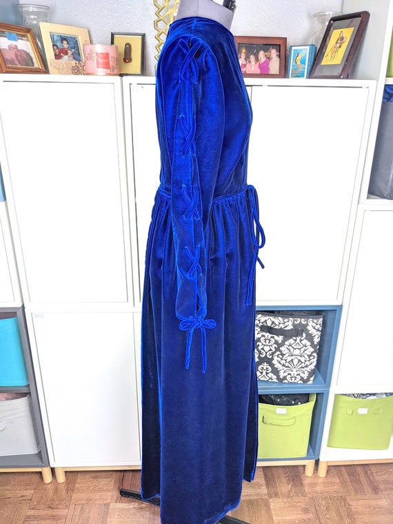 1960’s Blue Velvet Dress sz S - image 3