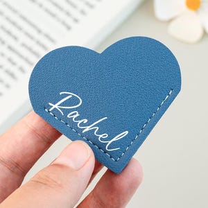 Personalised Heart Bookmark,Custom Name Leather Bookmark,Heart Page Corner Bookmark,Book Lovers Gift,Birthday Gift for Readers,Handmade Gift