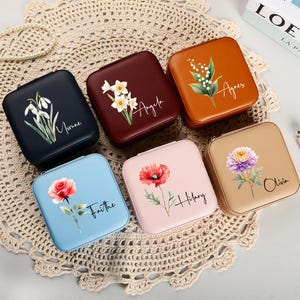 Personalised Birth Flower Jewelry Case,Custom Jewelry Box with Name,Travel Jewelry Box,Bridesmaid Gift,Gift for Mom,Friend,Girl,Wedding Gift