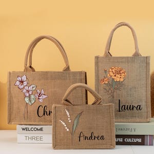 Sac fourre-tout personnalisé avec fleurs de naissance, Sac en toile de jute avec nom personnalisé, Sac fourre-tout fait main, Sac de plage, Sac de soirée Bachelorette, Cadeaux de demoiselle d'honneur, Cadeaux pour maman