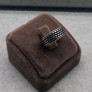 Textured Silver Wedding Band, 925 Sterling Silver Men&#39;s Ring, Unisex