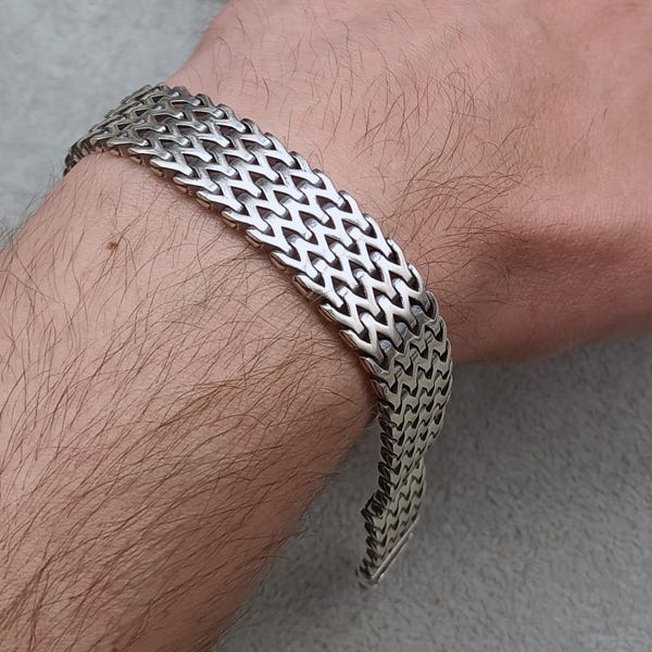 Handmade Sterling Silver Woven Chain Bracelet for Men: Bold Design