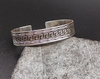 ギリシャ製スターリングシルバーのカフブレスレット、ハンドメイド