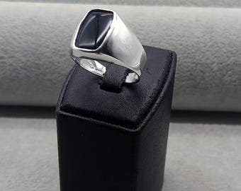 メンズシルバーブラックオニキスリング、オーバル刻印オニキス