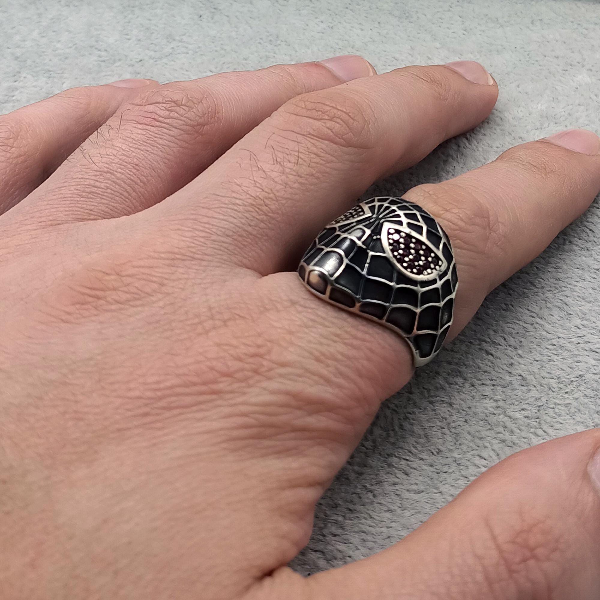 ハンドメイドのスターリングシルバー製スパイダーマンリング、マーベル