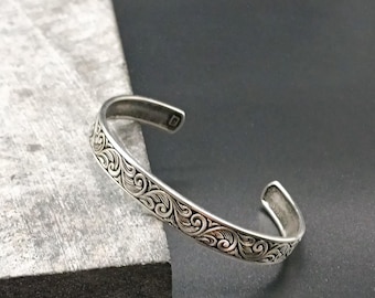 Sterling Silver Cuff Bracelet with Vintage Floral Engraving - 925 Solid Silver Unisex Handmade Jewelry Gift for Him or Her