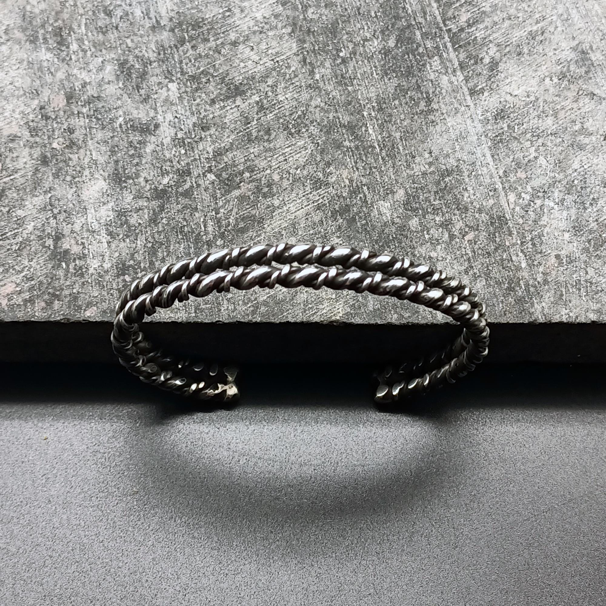 酸化スターリングシルバーのツイストロープカフブレスレット