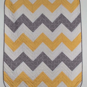 PDF Baby Chevron Quilt Pattern PDF for digital download