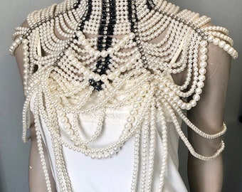 Rhinestone pearl shoulder chain ivory bead body jewelry cream silver Boho Victorian