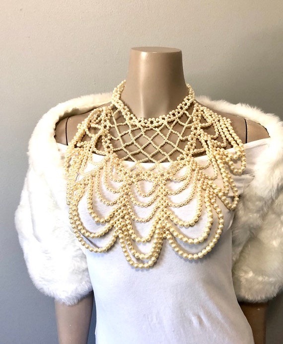 Pearl shop bib necklace