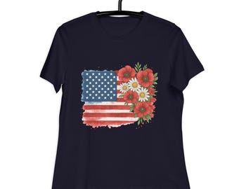 Camiseta floral con bandera estadounidense para mujer – Camiseta patriótica del 4 de julio – Camiseta vintage con bandera de EE. UU. – Camiseta con estampado de margaritas rojas, blancas y azules