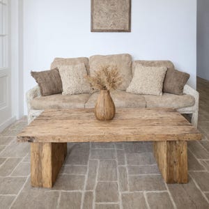 Handcrafted Rustic Wood Coffee Table: Farmhouse Living Room Accent
