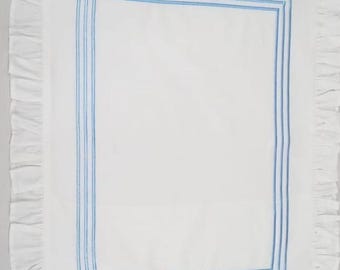 Poly cotton Edge Ruffle Triple Embroidery Wrinkle Resistant Rectangle Table Cloth