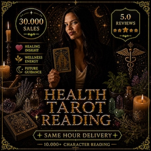Könnte beinhalten: Werbebild für eine Gesundheits-Tarot-Lesung. Eine Frau hält eine Tarotkarte. Das Bild enthält den Text "Health Tarot Reading" und "Same Hour Delivery". Weitere Elemente sind Kerzen, Kristalle und ein Tarotkartenspiel.