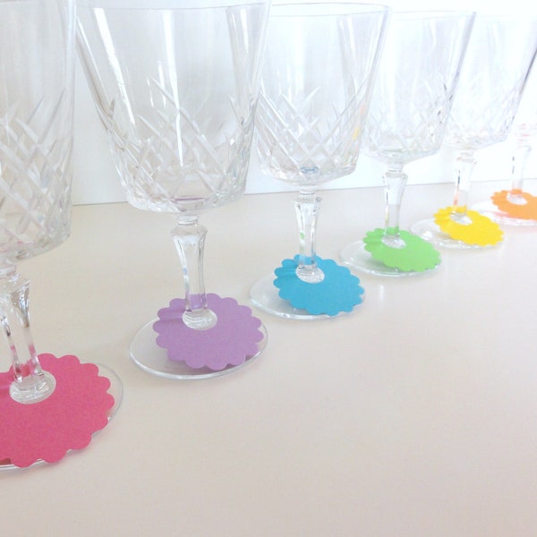 Summer Colors Scalloped Paper Disc Wine Glass Tags (set of 30) Disposable Name Tags for Drinks