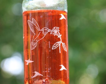 NEW ETCHED Hummingbirds Recycled 187 ML Wine bottle Hummingbird  or Bird feeder